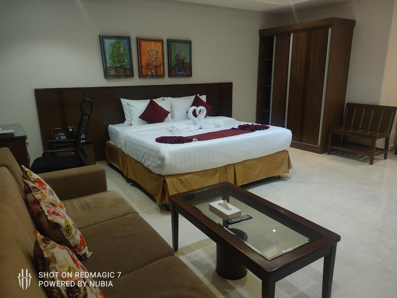 Hotel Heraaa